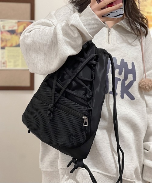 SHEPP（シープ）の「ドローストリング ナイロンバックパック ナップザック（バックパック/リュック・メンズ・グレー/ブラック・F）」の5枚目の写真
