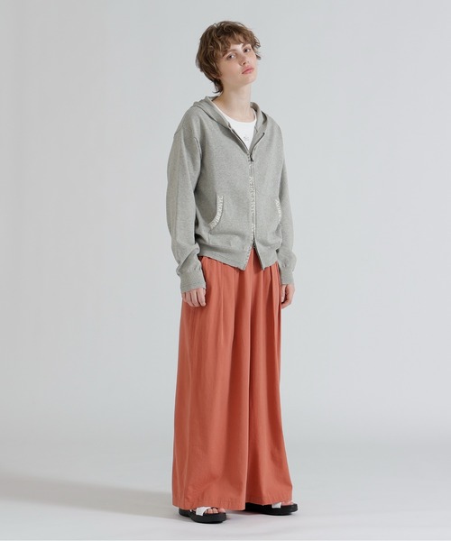 AVIREX(アヴィレックス)の「DESIGN BELT TUCK DETAIL PANTS(その他パンツ・レディース・ブラック/オリーブ/レンガ・F)」の15枚目の写真