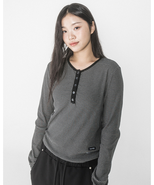 HAVISM(ヘビズム)の「STRIPE HENRY NECK L/S TEE(BLACK)(Tシャツ/カットソー・レディース・その他・ONE SIZE)」の2枚目の写真