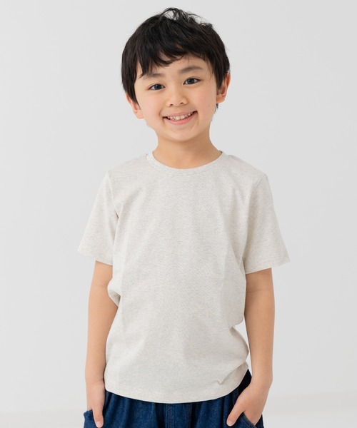 chil2(チルツー)の「綿100% 無地 半袖Tシャツ(Tシャツ/カットソー・キッズ・ブラック/スモークピンク/チャコールグレー/クリーム/ブルー/ミント/ネイビー/イエロー/ホワイト/レッド/カーキ/ベージュ/ブラウン/オートミール/グレイッシュブルー/オレンジ/ラベンダー/サックスブルー/ライトイエロー/グリーン・80cm/90cm/100cm/110cm/120cm/130cm/140cm/150cm/160cm)」の7枚目の写真