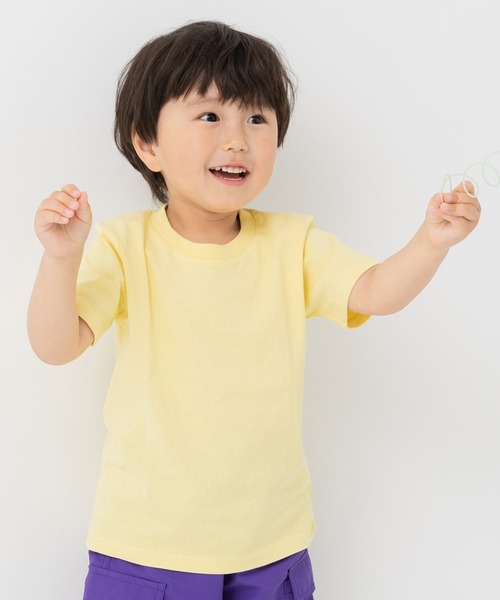chil2(チルツー)の「綿100% 無地 半袖Tシャツ(Tシャツ/カットソー・キッズ・ブラック/スモークピンク/チャコールグレー/クリーム/ブルー/ミント/ネイビー/イエロー/ホワイト/レッド/カーキ/ベージュ/ブラウン/オートミール/グレイッシュブルー/オレンジ/ラベンダー/サックスブルー/ライトイエロー/グリーン・80cm/90cm/100cm/110cm/120cm/130cm/140cm/150cm/160cm)」の17枚目の写真