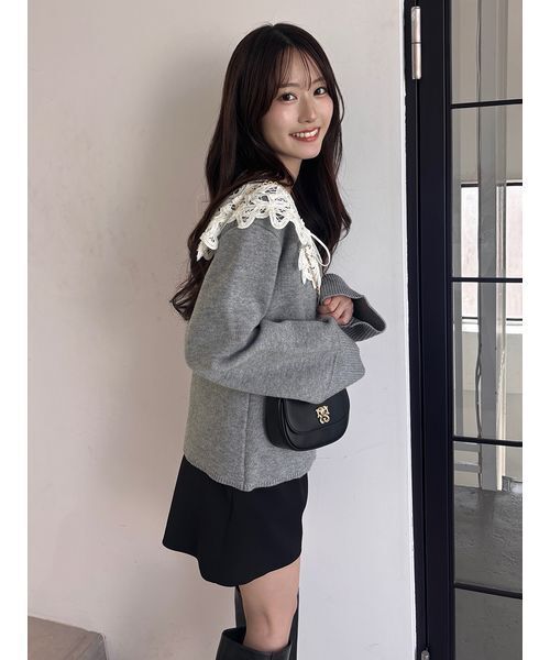 SNIDEL(スナイデル)の「バテンレースカラーニットカーディガン(カーディガン/ボレロ・レディース・グレー/オフホワイト/その他・F)」の6枚目の写真