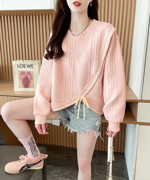 Flugge(フラッジー)の「編みデザインプルオーバー(その他トップス・レディース・アイボリー/ピンク・MEDIUM/LARGE)」の8枚目の写真