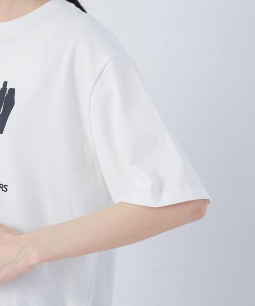 conges payes ADIEU TRISTESSE(コンジェ ペイエ アデュートリステス)の「ベジタブルプリントTシャツ(Tシャツ/カットソー・レディース・オフホワイト/ブラウン/ベージュ・FREE)」の16枚目の写真