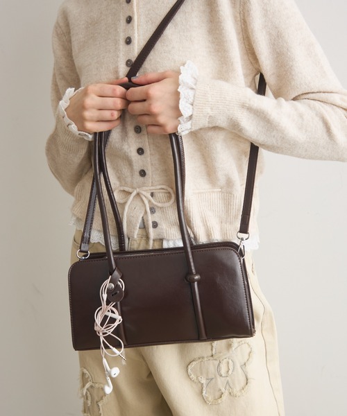 Crisp(クリスプ)の「2wayナローハンドルスクエアバッグ(ショルダーバッグ・レディース・ダークブラウン/ブラック・FREE)」の13枚目の写真