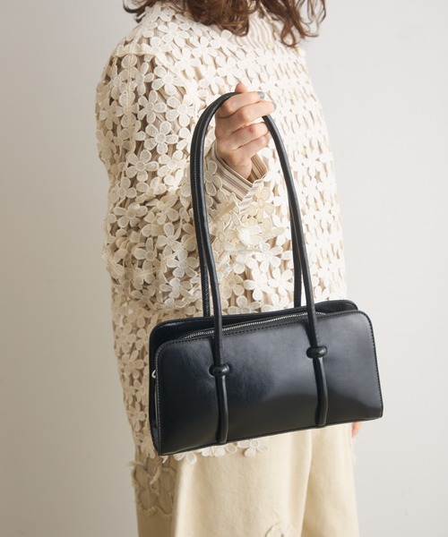 Crisp(クリスプ)の「2wayナローハンドルスクエアバッグ(ショルダーバッグ・レディース・ダークブラウン/ブラック・FREE)」の7枚目の写真