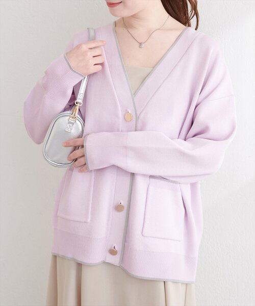 natural couture（ナチュラルクチュール）の「Vネックポケ付きミドルカーディガン（カーディガン/ボレロ・レディース・ネイビー/ラベンダー/ベージュ/オフホワイト・FREE）」の10枚目の写真