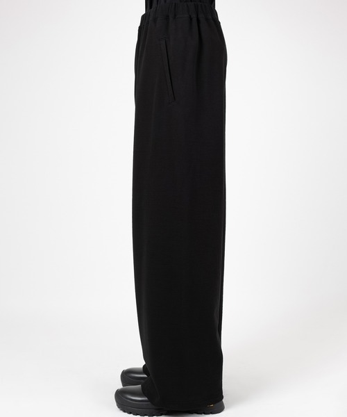 LAD MUSICIAN(ラッドミュージシャン)の「24G LOOP BACK CLOTH STRAIGHT PANTS(スウェットパンツ・メンズ・ブラック・42/46/44)」の3枚目の写真