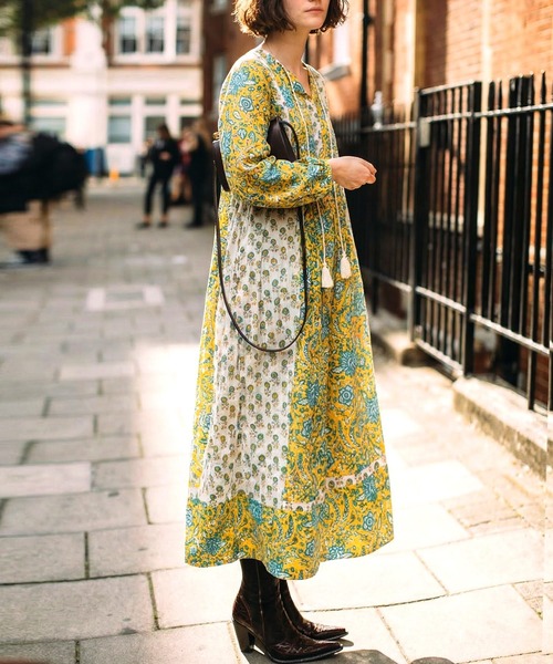 antiqua(アンティカ)の「キーネック ワンピース(ワンピース・レディース・その他・ONESIZE)」の2枚目の写真