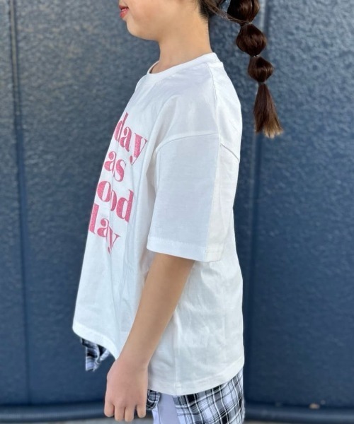 Right-on(ライトオン)の「VIVIAN BLUE(ヴィヴィアンブルー)ロゴプリントTシャツ(Tシャツ/カットソー・キッズ・ブラック/ホワイト・110/120/130/140/150/160)」の14枚目の写真