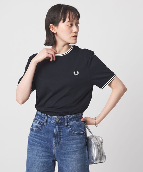 FRED PERRY（フレッドペリー）の「【WEB限定】＜FRED PERRY＞ツインティップ Tシャツ（Tシャツ/カットソー・レディース・ブラック/ホワイト/ネイビー・S）」の4枚目の写真