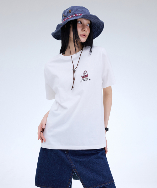 PORTERNA(ポルテナ)の「CHERRY GRAPHIC SHORT SLEEVE T-SHIRT-4COLOR(Tシャツ/カットソー・レディース・チャコールグレー/Beige/アイボリー/レッド・OS)」の15枚目の写真