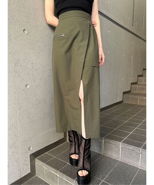 MURUA（ムルーア）の「スリットデザインスカート（スカート・レディース・カーキ/ブラック/アイボリー・2/1）」の3枚目の写真