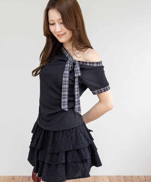 clear（クリア）の「チェックリボンワンショル半袖カットソー［骨格ウェーブ/韓国ファッション/Y2K］（Tシャツ/カットソー・レディース・アイボリー/ブラック・F）」の5枚目の写真