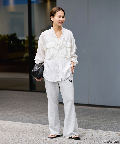 FRAMeWORK（フレームワーク）の「MEAN MACHINE AGE MLB 別注SLACKS SWEATパンツ（スウェットパンツ・レディース・ブラウン/チャコールグレー・MEDIUM/SMALL）」の8枚目の写真