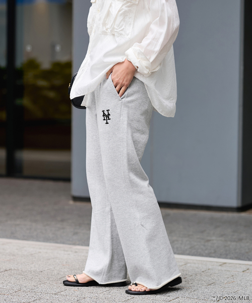 FRAMeWORK（フレームワーク）の「MEAN MACHINE AGE MLB 別注SLACKS SWEATパンツ（スウェットパンツ・レディース・ブラウン/チャコールグレー・MEDIUM/SMALL）」の12枚目の写真