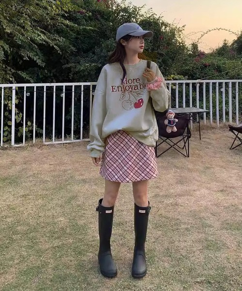 VIBGYOR(ヴィブジョー)の「【EIZZ/アイズ】チェリーグラフィック オーバーサイズ スウェット Tシャツ(Tシャツ/カットソー・レディース・ライトグレー・FREE)」の5枚目の写真