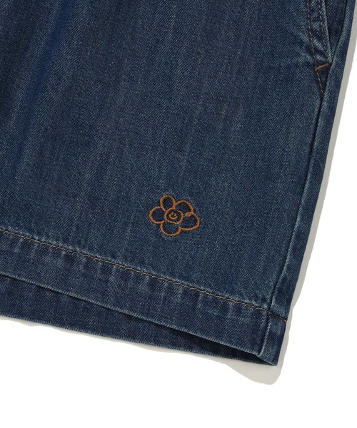 Wacky WiLLy(ワッキーウィリー)の「WOMEN'S LOW ONS DENIM SHORTS (SET)(デニムパンツ・レディース・ライトブルー/ブルー・SMALL/MEDIUM)」の11枚目の写真