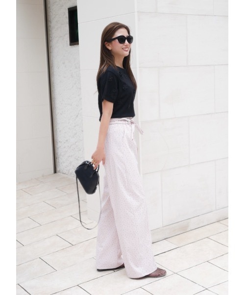 BeBeoD(べベッド)の「フラワーリボンタックパンツ(その他パンツ・レディース・ネイビー/ピンク/ベージュ・フリー)」の10枚目の写真