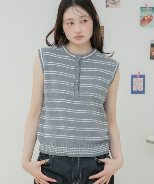 HEILIS（ヘイリス）の「ボーダーニットタンクトップ / ニットタンクトップ ニットベスト ボーダーニット ボーダートップス ノースリーブトップス ヘンリーネック フロントボタン レイヤードトップス サマーニット 春服 夏服 秋服 カジュアル フレンチカジュアル 韓国 大人カジュアル デイリー（タンクトップ・レディース・ブラック/グレー/アイボリー・FREE）」の21枚目の写真