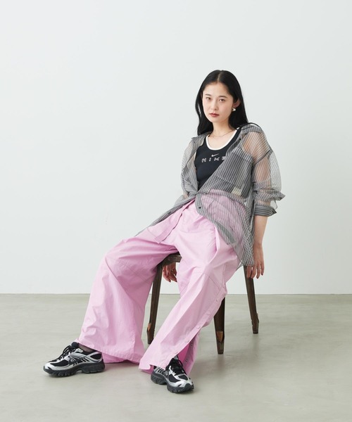 NIKE(ナイキ)の「ナイキ スポーツウェア ウィメンズ タイト グラフィック タンクトップ / Nike Sportswear Women's Tight Graphic Tank Top IF0553-010 Black(タンクトップ・レディース・ブラック・XL/XS/S/M/L)」の13枚目の写真