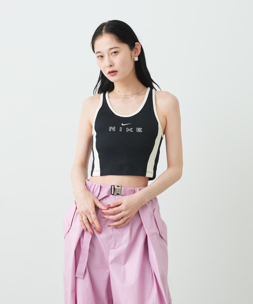 NIKE(ナイキ)の「ナイキ スポーツウェア ウィメンズ タイト グラフィック タンクトップ / Nike Sportswear Women's Tight Graphic Tank Top IF0553-010 Black(タンクトップ・レディース・ブラック・XL/XS/S/M/L)」の7枚目の写真