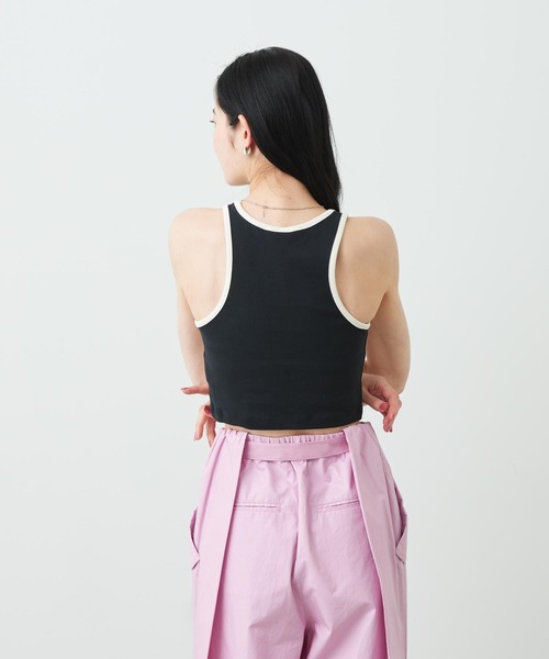 NIKE(ナイキ)の「ナイキ スポーツウェア ウィメンズ タイト グラフィック タンクトップ / Nike Sportswear Women's Tight Graphic Tank Top IF0553-010 Black(タンクトップ・レディース・ブラック・XL/XS/S/M/L)」の8枚目の写真