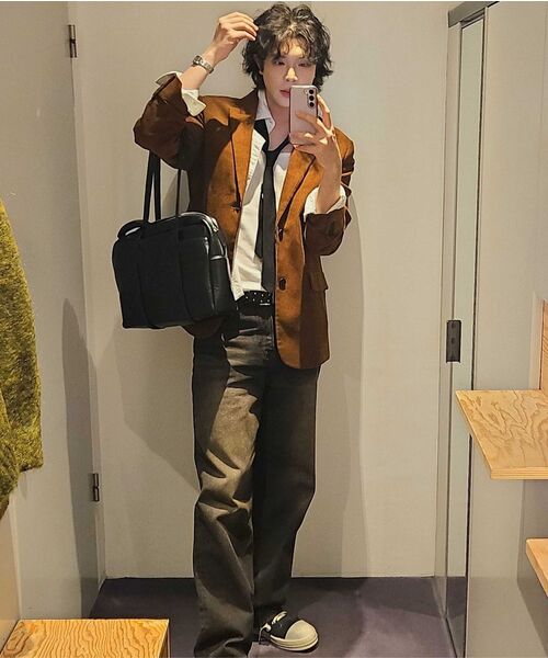 MUSINSA STANDARD（ムシンサスタンダード）の「ビッグブラシワイドデニムパンツ[イエローブラック]（デニムパンツ・メンズ・その他・26/27/38/40/42/36/32/30/29/28/31/33/34）」の8枚目の写真