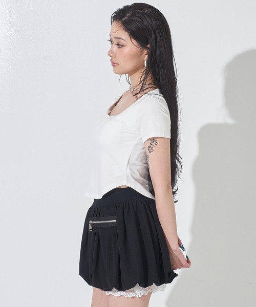 ANAP(アナップ)の「スクエアネック シンプルTシャツ(Tシャツ/カットソー・レディース・ブラック/ホワイト/グレー・F)」の5枚目の写真