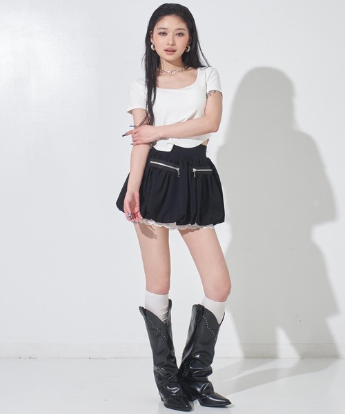 ANAP(アナップ)の「スクエアネック シンプルTシャツ(Tシャツ/カットソー・レディース・ブラック/ホワイト/グレー・F)」の8枚目の写真