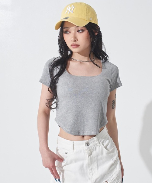 ANAP(アナップ)の「スクエアネック シンプルTシャツ(Tシャツ/カットソー・レディース・ブラック/ホワイト/グレー・F)」の16枚目の写真