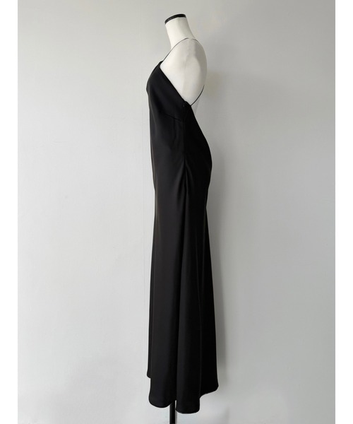 celon（セロン）の「satin halter open back dress（ワンピース・レディース・ベージュ/ブラック/ブラウン・FREE）」の6枚目の写真
