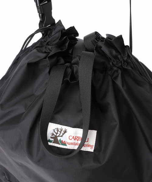 Caribou(カリブー)の「CARIBOU MOUNTAINEERING SLOBE別注 巾着ショルダーバッグ(ショルダーバッグ・レディース・ブラック/カーキ・FREE)」の17枚目の写真