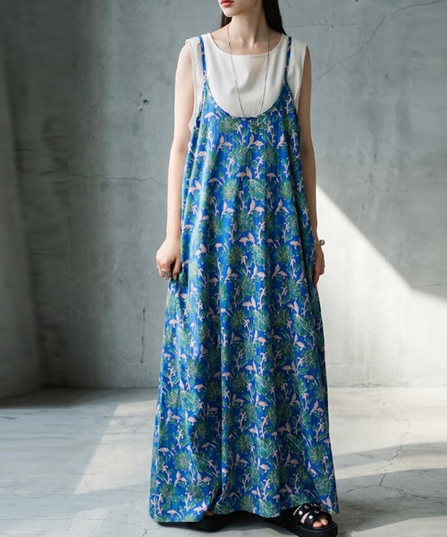 antiqua(アンティカ)の「柄 プリント 綿100 ロング キャミワンピース(ワンピース・レディース・ブルー・ONESIZE)」の7枚目の写真