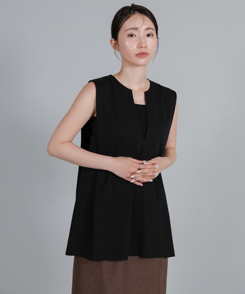 select MOCA Et(セレクトモカエト)の「【Et】Keyneck Shoulder Tuck Tops(Tシャツ/カットソー・レディース・ブラック/ホワイト・FREE)」の1枚目の写真