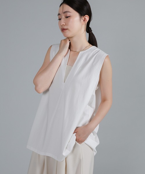 select MOCA Et(セレクトモカエト)の「【Et】Keyneck Shoulder Tuck Tops(Tシャツ/カットソー・レディース・ブラック/ホワイト・FREE)」の18枚目の写真
