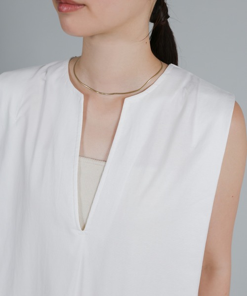 select MOCA Et(セレクトモカエト)の「【Et】Keyneck Shoulder Tuck Tops(Tシャツ/カットソー・レディース・ブラック/ホワイト・FREE)」の14枚目の写真