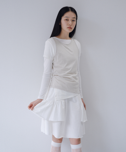 OHESHIO(オヘシオ)の「TWO-WAY LAYERED T-SHIRT, IVORY(Tシャツ/カットソー・レディース・その他・FREE)」の7枚目の写真