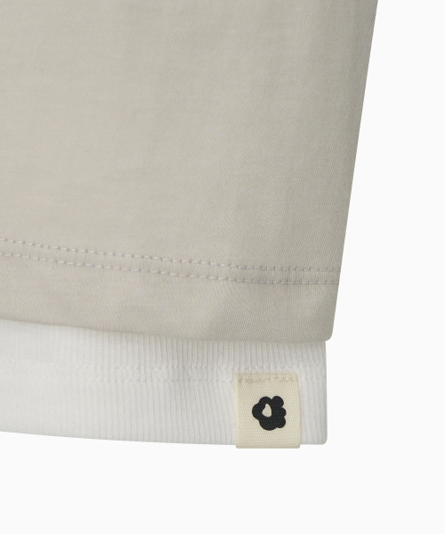 OHESHIO(オヘシオ)の「TWO-WAY LAYERED T-SHIRT, IVORY(Tシャツ/カットソー・レディース・その他・FREE)」の2枚目の写真