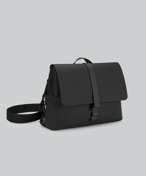 GASTON LUGA(ガストンルーガ)の「GASTON LUGA/ガストンルーガ/Splash Crossbody Large 14"(ボディバッグ/ウエストポーチ・メンズ・ブラック/オリーブ/グレー・F)」の10枚目の写真