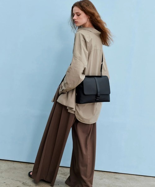 GASTON LUGA(ガストンルーガ)の「GASTON LUGA/ガストンルーガ/Splash Crossbody Large 14"(ボディバッグ/ウエストポーチ・メンズ・ブラック/オリーブ/グレー・F)」の6枚目の写真