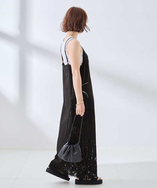 journal standard L'essage（ジャーナルスタンダードレサージュ）の「刺繍レースキャミワンピース（ワンピース・レディース・ブラック/ホワイト・FREE）」の16枚目の写真