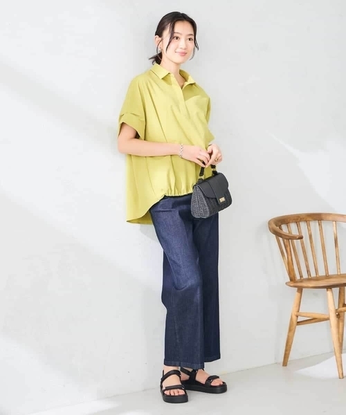 a.v.v(アーヴェヴェ)の「シアーサッカースキッパーブラウス(シャツ/ブラウス・レディース・イエロー/ホワイト/ブラック・38/40)」の8枚目の写真