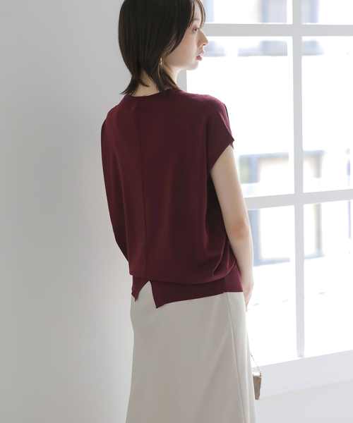 La TOTALITE(ラトータリテ)の「《追加2》【洗える】接触冷感ウォッシャブルフレンチプルオーバー(ニット/セーター・レディース・ベージュ/チャコールグレー/ボルドー/ブラック・FREE)」の5枚目の写真