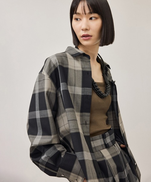 ADAM ET ROPE'(アダムエロペ)の「TWトロチェックシャツ/防シワ(シャツ/ブラウス・レディース・グレー系その他/ブラウン系その他2・FREE)」の12枚目の写真