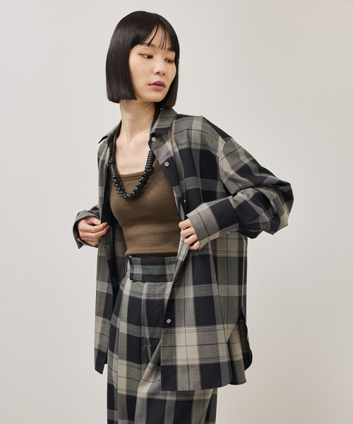 ADAM ET ROPE'(アダムエロペ)の「TWトロチェックシャツ/防シワ(シャツ/ブラウス・レディース・グレー系その他/ブラウン系その他2・FREE)」の13枚目の写真