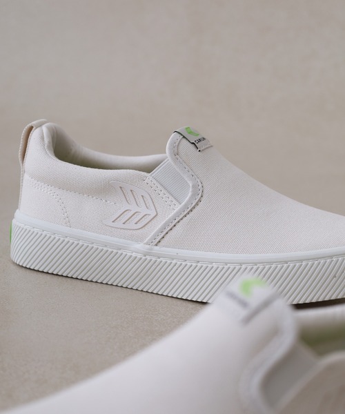 セール】SLIP-ON Canvas Sneaker（スニーカー）｜CARIUMA（カリウマ