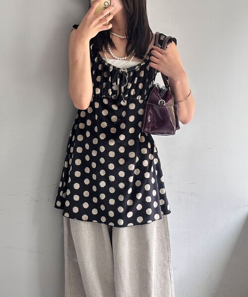 CIAOPANIC（チャオパニック）の「（ドット柄/花柄）ショルダーギャザーベロアチュニックワンピース（チュニック・レディース・レッド系その他/ブラック系その他/ベージュ/ブラック/オレンジ/レッド・ONE SIZE）」の7枚目の写真