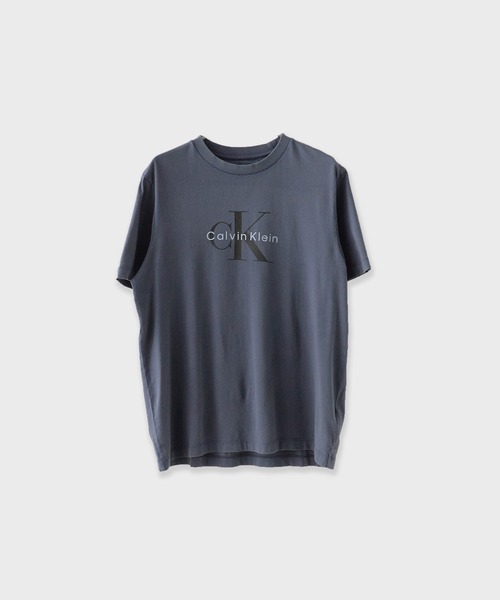 Calvin Klein（カルバン・クライン）の「Calvin Klein/ SS 20S ACID WASH MONOLOGO GRAPHIC TEE / 4RG832G 夏服（Tシャツ/カットソー・メンズ・ブラック/ブルー/ネイビー・S/M/XL/L）」の2枚目の写真