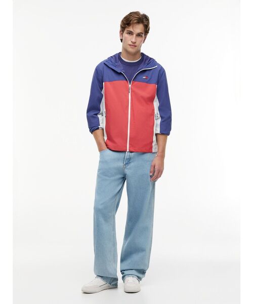 tommy jeans(トミー ジーンズ)の「シカゴパッカブルジャケット(ナイロンジャケット・メンズ・グレー/レッド系6・LARGE/SMALL/MEDIUM)」の9枚目の写真